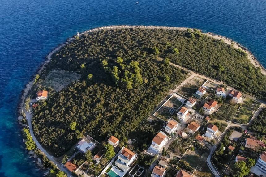 Croatia, Island of Šolta,  - Plot, for sale