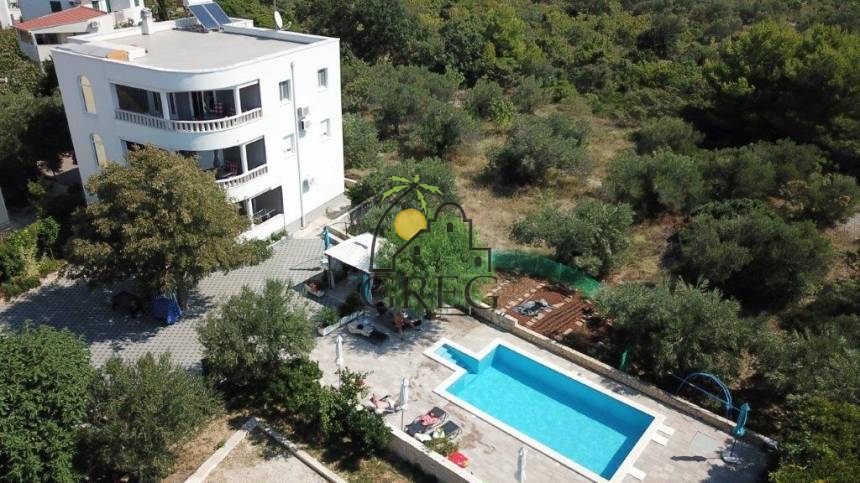 Croatia, Middle Dalmatia,  - House, for sale